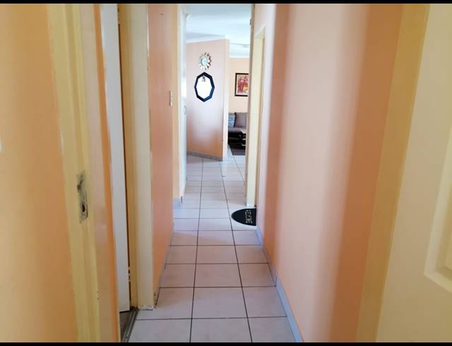 3 BEDROOM HOUSE FOR SALE IN GEELHOUTPARK